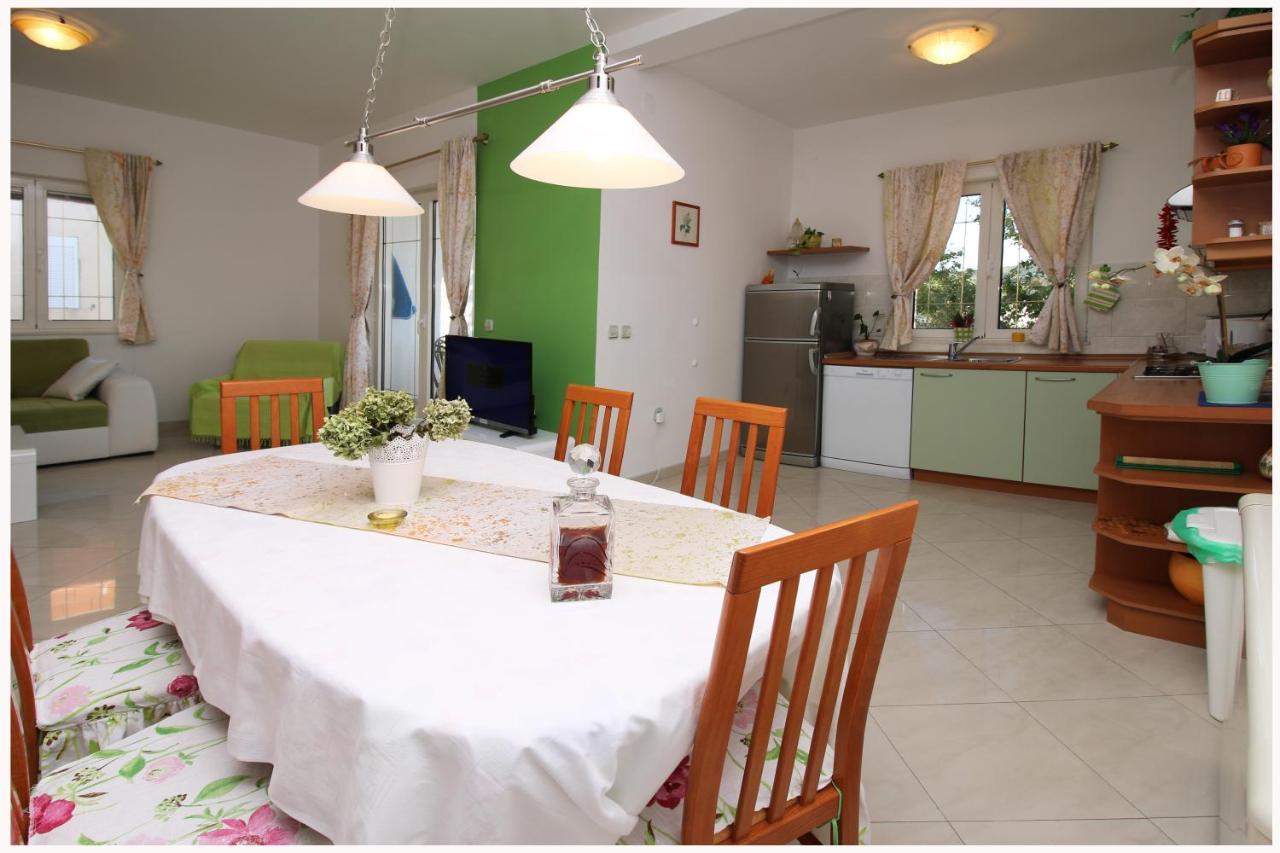 Apartments Ruza Primosten Ngoại thất bức ảnh